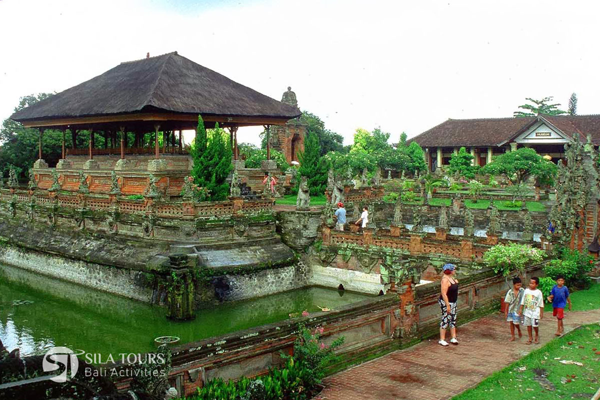Kertha Gosa East Bali Full Day tour